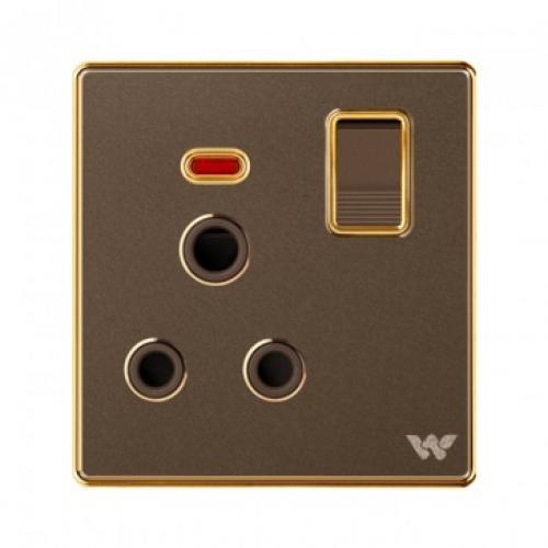 3 Pin Socket With Switch